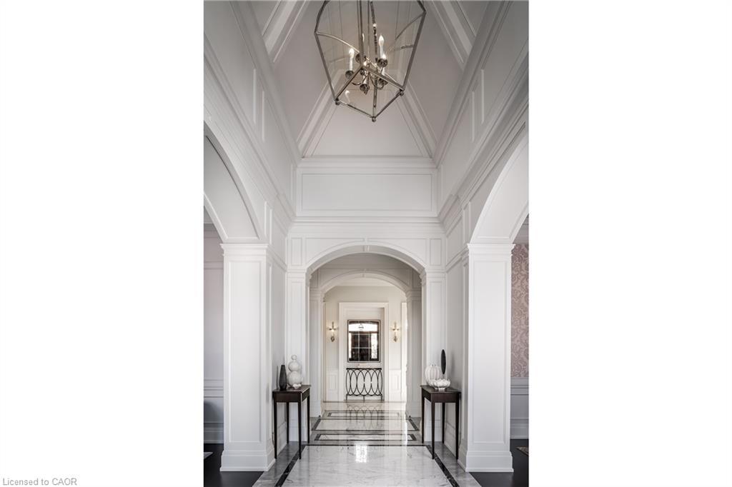 121 Rebecca Court, Maple, ON -