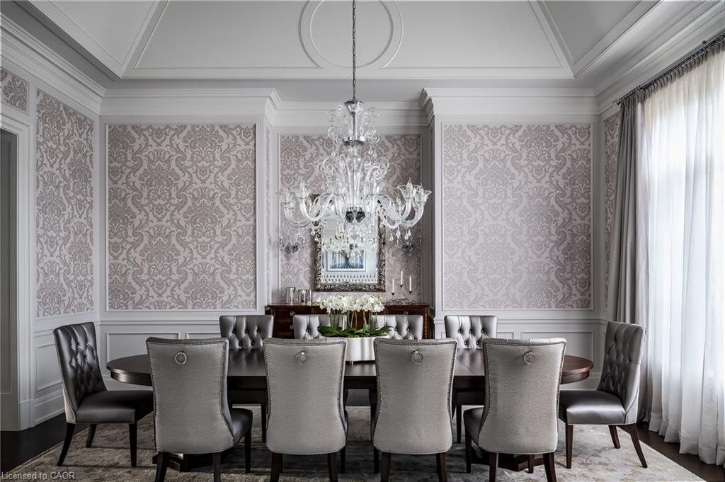 121 Rebecca Court, Maple, ON - Indoor Photo Showing Dining Room