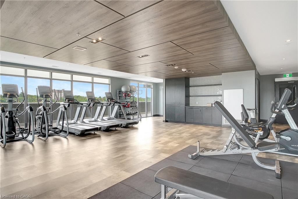 801-50 Grand Avenue S, Cambridge, ON - Indoor Photo Showing Gym Room