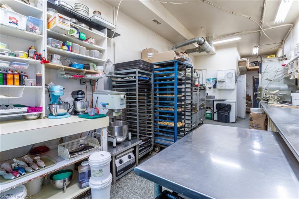 2049 Mount Forest Drive, Burlington, ON