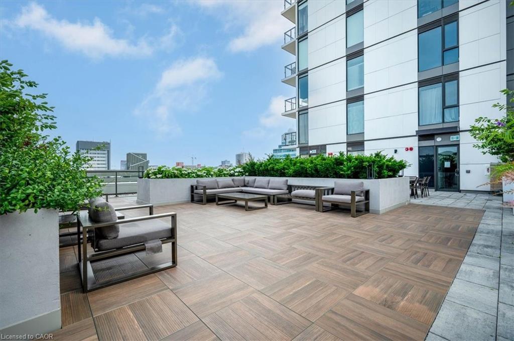 505-55 Duke Street W, Kitchener, ON - Outdoor