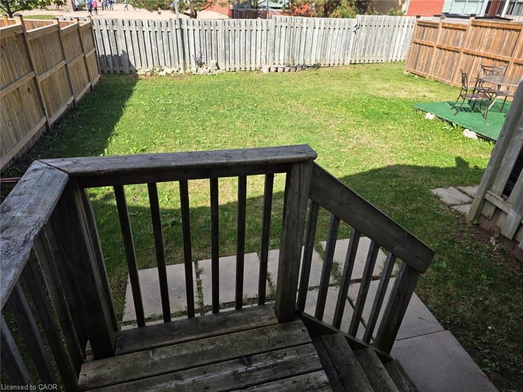 271 Activa Avenue, Kitchener, ON - Outdoor