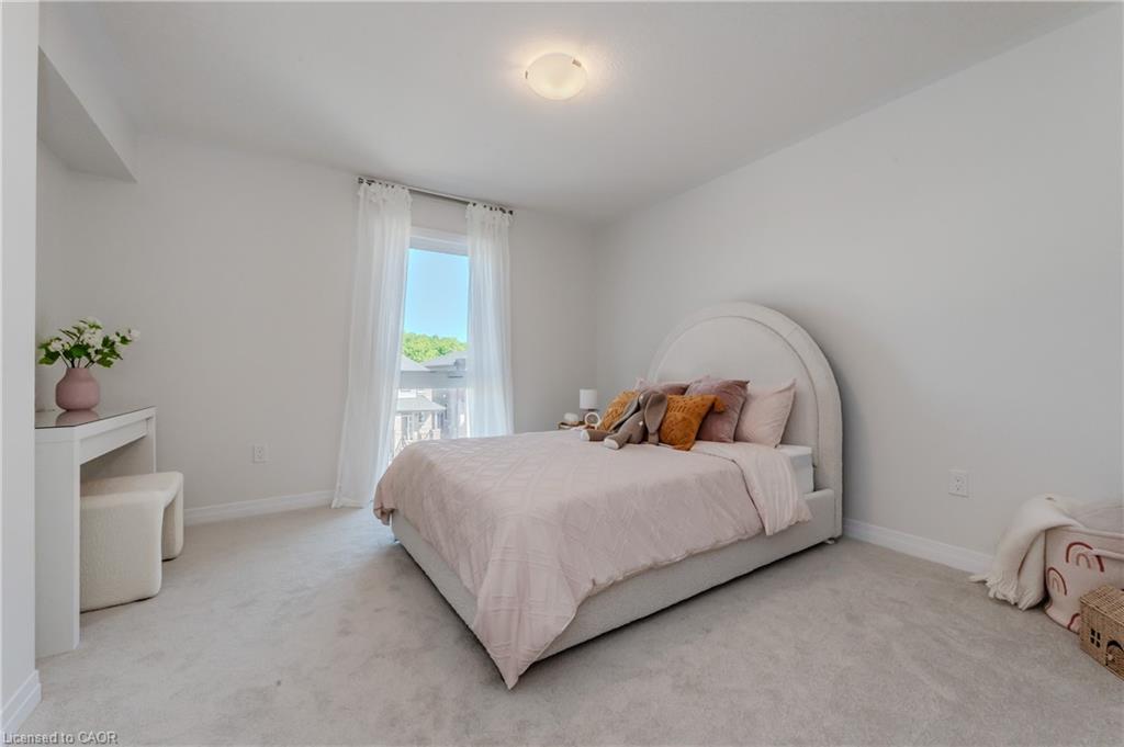 704 Benninger Drive, Kitchener, ON - Indoor Photo Showing Bedroom