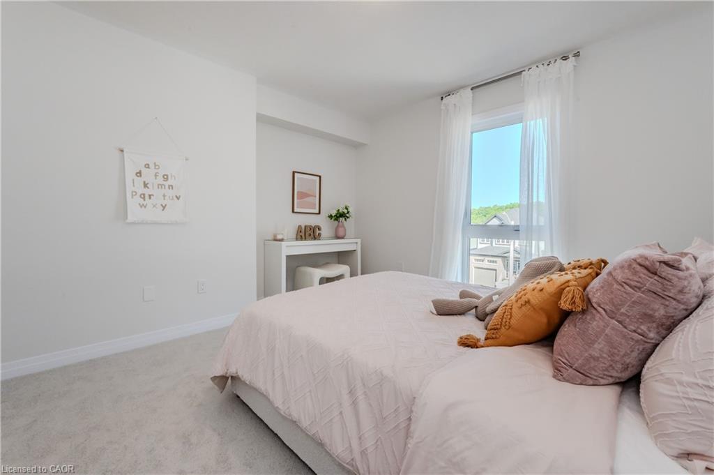 704 Benninger Drive, Kitchener, ON - Indoor Photo Showing Bedroom
