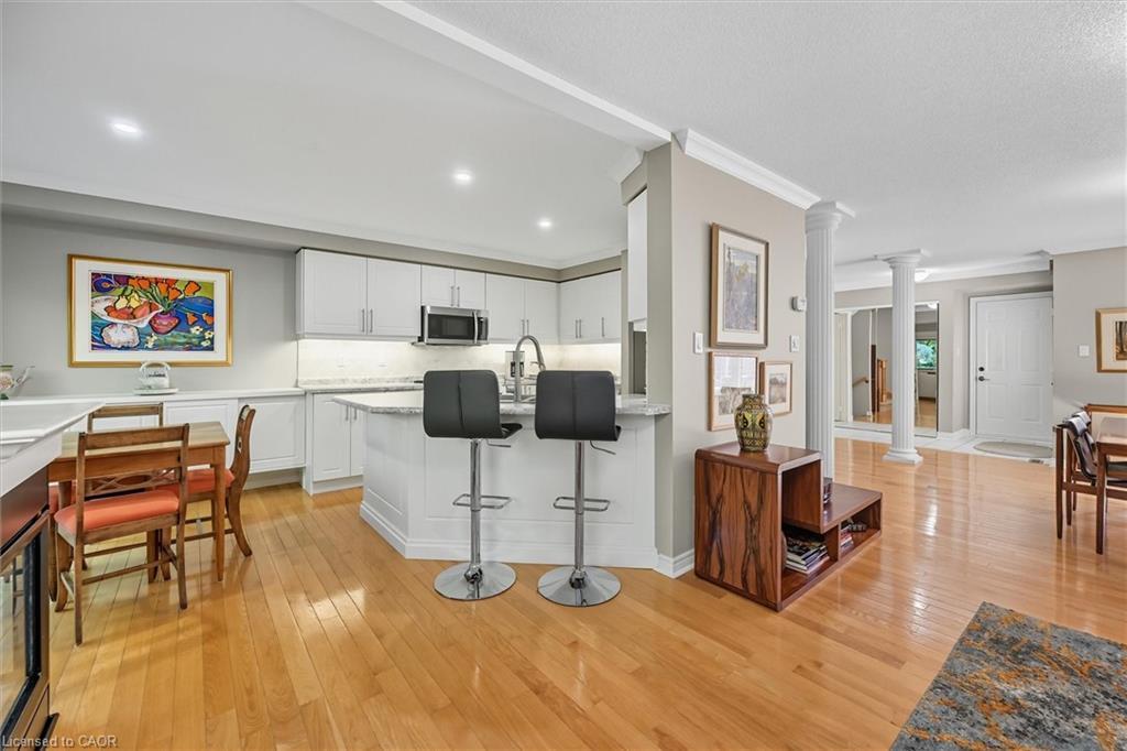 41-3045 New Street, Burlington, ON - Indoor