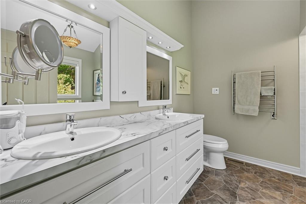 41-3045 New Street, Burlington, ON - Indoor Photo Showing Bathroom