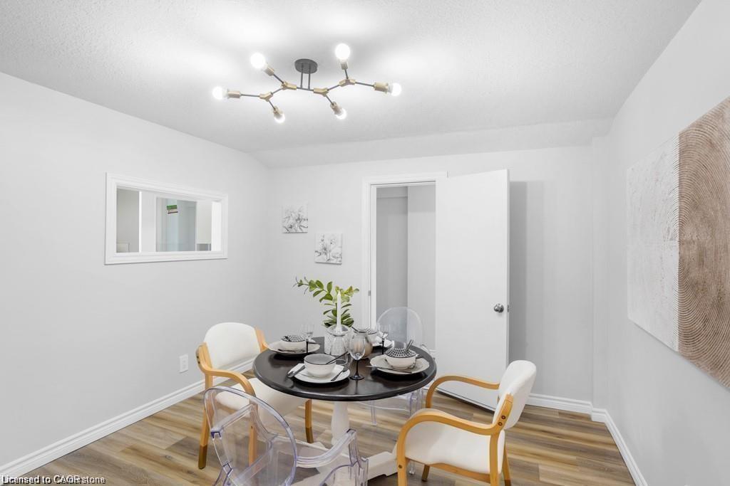89 Talbot Street S, Simcoe, ON - Indoor Photo Showing Dining Room