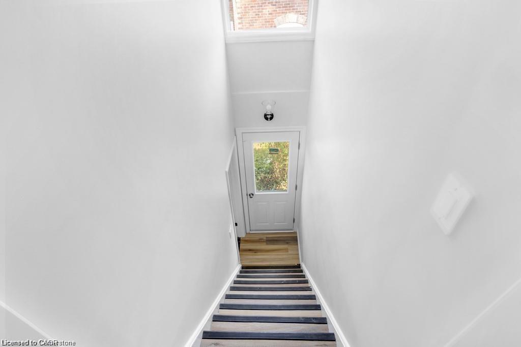 89 Talbot Street S, Simcoe, ON - Indoor Photo Showing Other Room