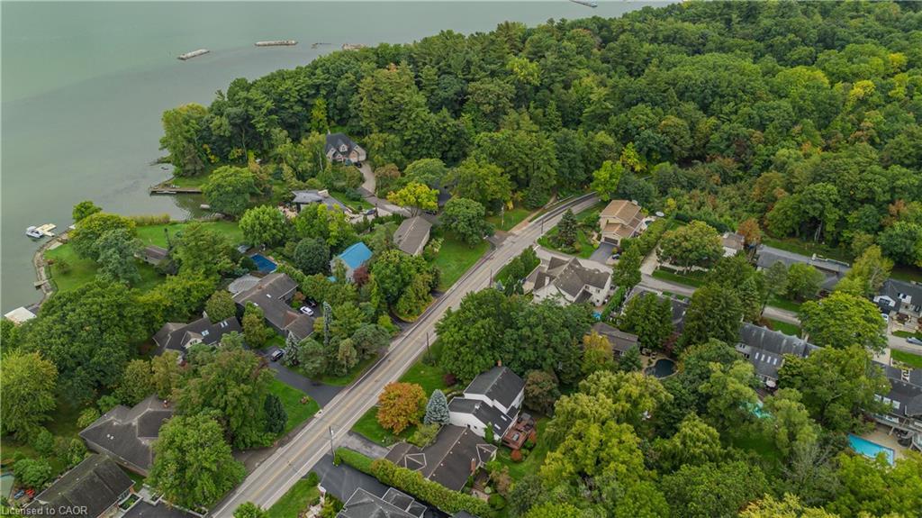 149 North Shore Boulevard E, Burlington, ON - Outdoor With View