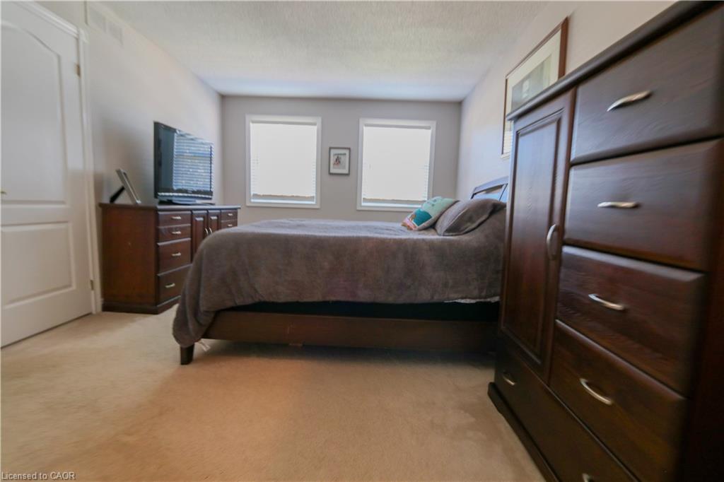 119 Hume Drive, Cambridge, ON - Indoor Photo Showing Bedroom