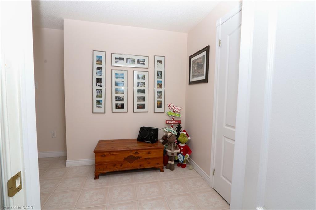 119 Hume Drive, Cambridge, ON - Indoor Photo Showing Other Room
