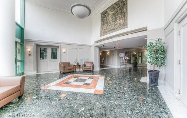 512-55 Blue Springs Drive, Waterloo, ON - Indoor