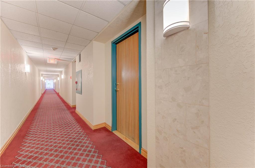 512-55 Blue Springs Drive, Waterloo, ON - Indoor Photo Showing Other Room