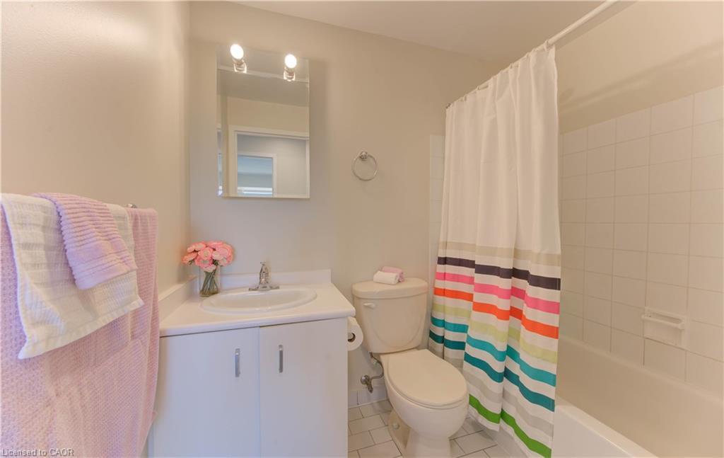 512-55 Blue Springs Drive, Waterloo, ON - Indoor Photo Showing Bathroom