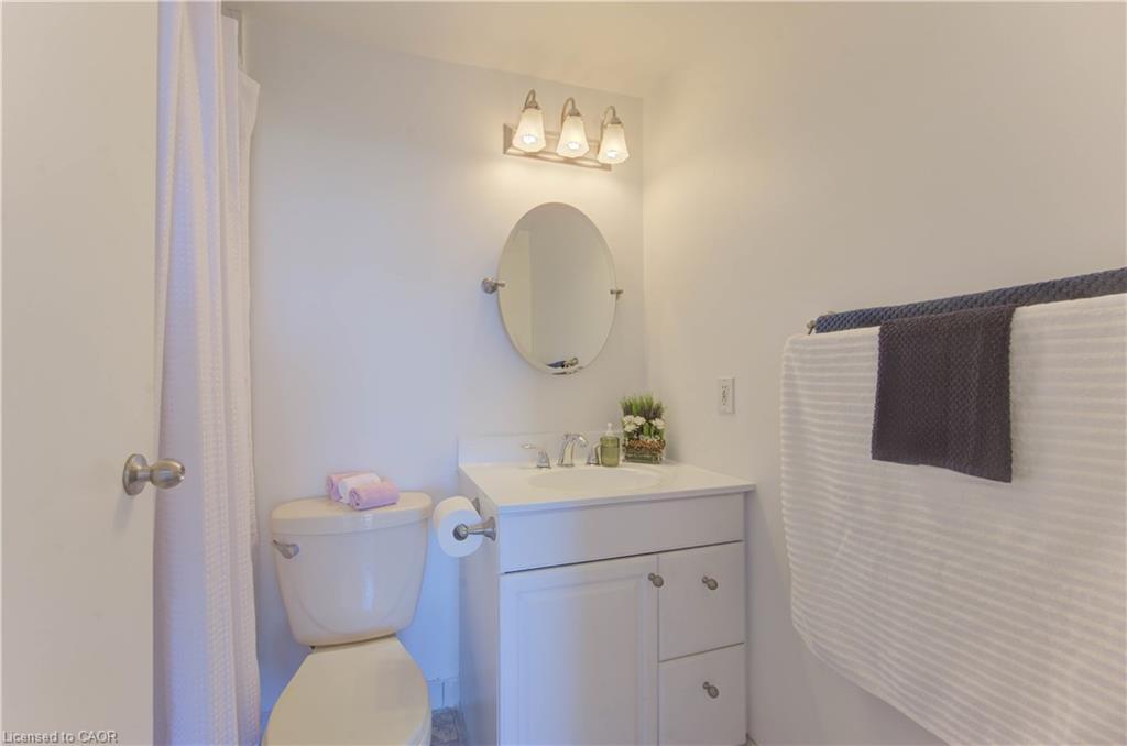 512-55 Blue Springs Drive, Waterloo, ON - Indoor Photo Showing Bathroom