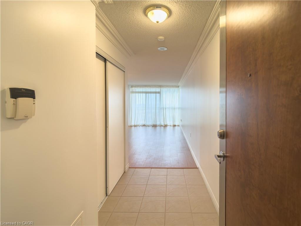1413-55 Strathaven Road, Mississauga, ON - Indoor Photo Showing Other Room