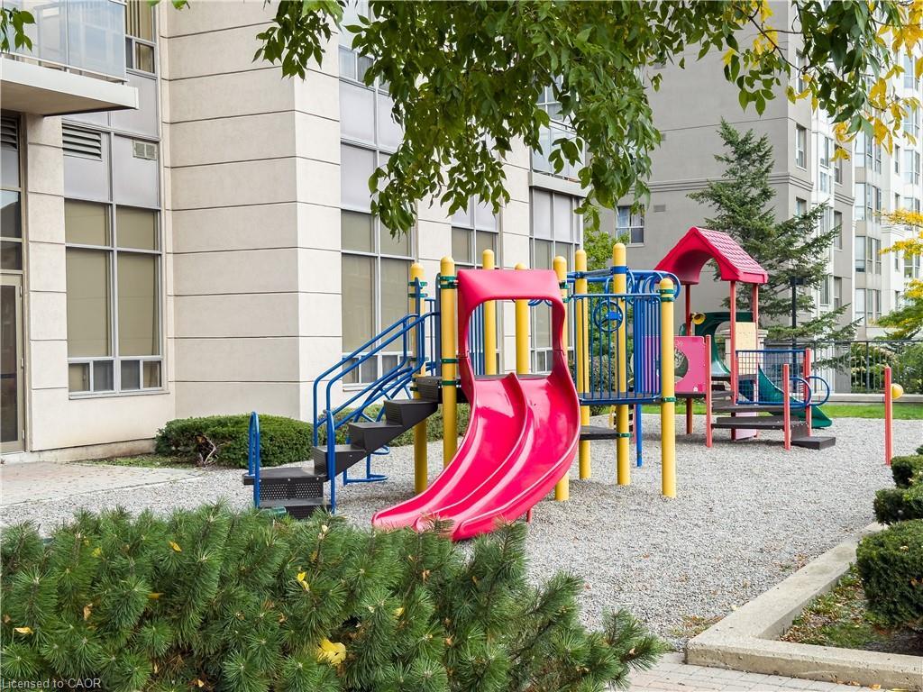 1413-55 Strathaven Road, Mississauga, ON - Outdoor