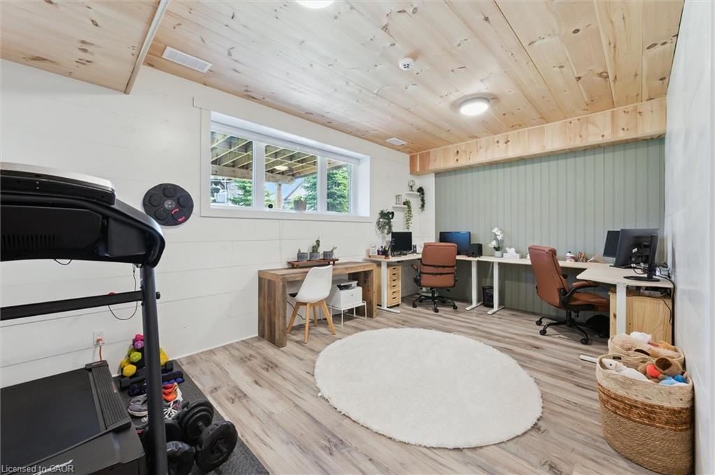 16-271 Grey Silo Road, Waterloo, ON - Indoor