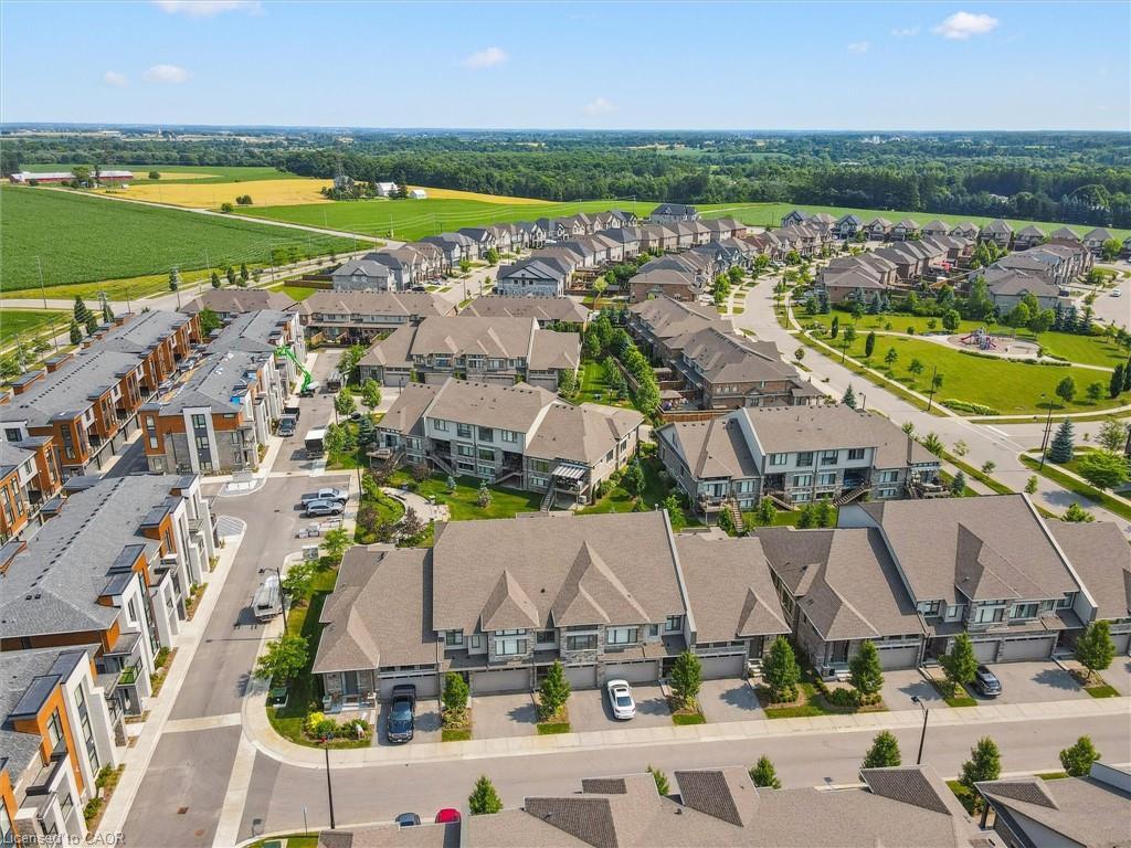 16-271 Grey Silo Road, Waterloo, ON - Outdoor With View