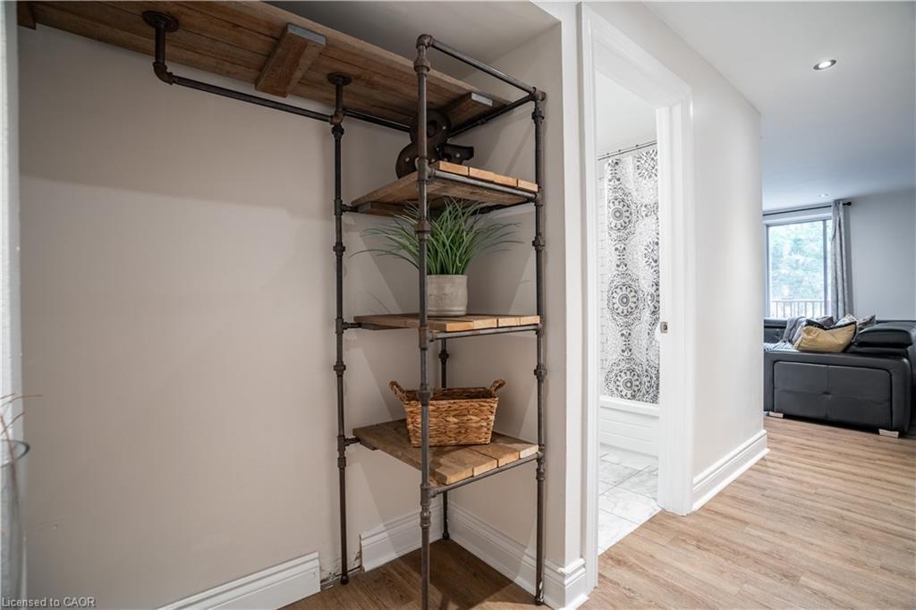 204-141 Catharine Street, Hamilton, ON - Indoor Photo Showing Other Room