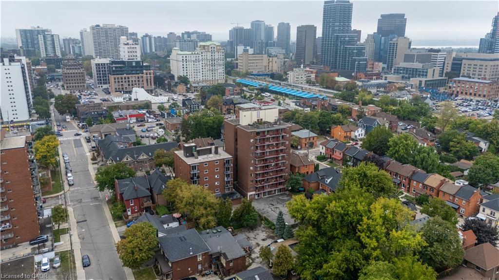 204-141 Catharine Street, Hamilton, ON - Outdoor With View