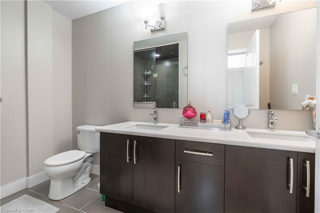 422-5317 Upper Middle Road, Burlington, ON - Indoor Photo Showing Bathroom