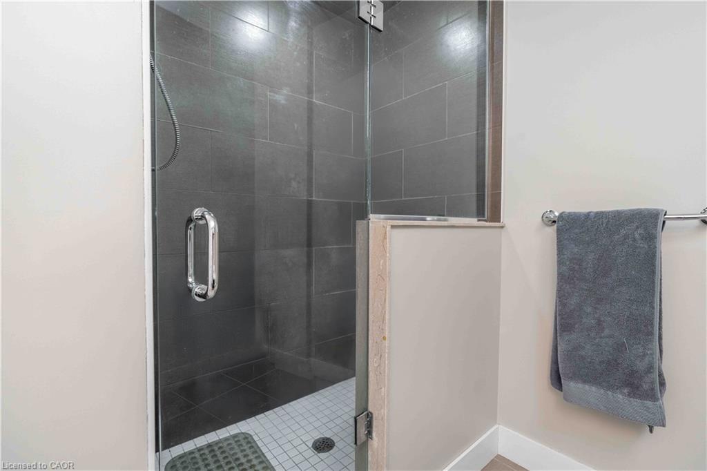 422-5317 Upper Middle Road, Burlington, ON - Indoor Photo Showing Bathroom