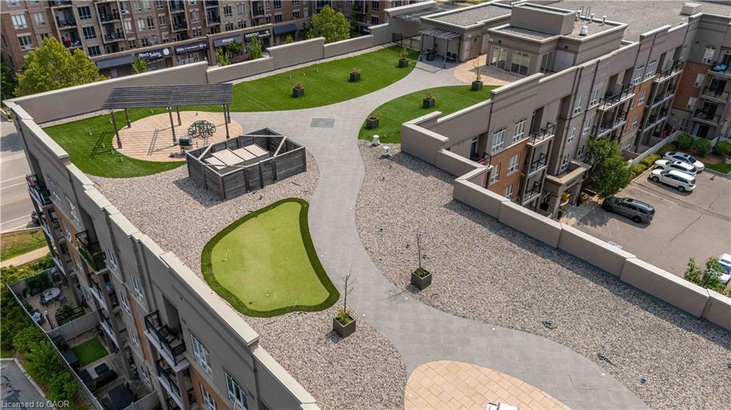 422-5317 Upper Middle Road, Burlington, ON - Outdoor