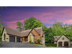 515 Hamilton Drive Ancaster, ON L9G 2A9