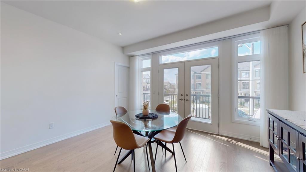 469 Provident Way, Mount Hope, ON - Indoor Photo Showing Dining Room
