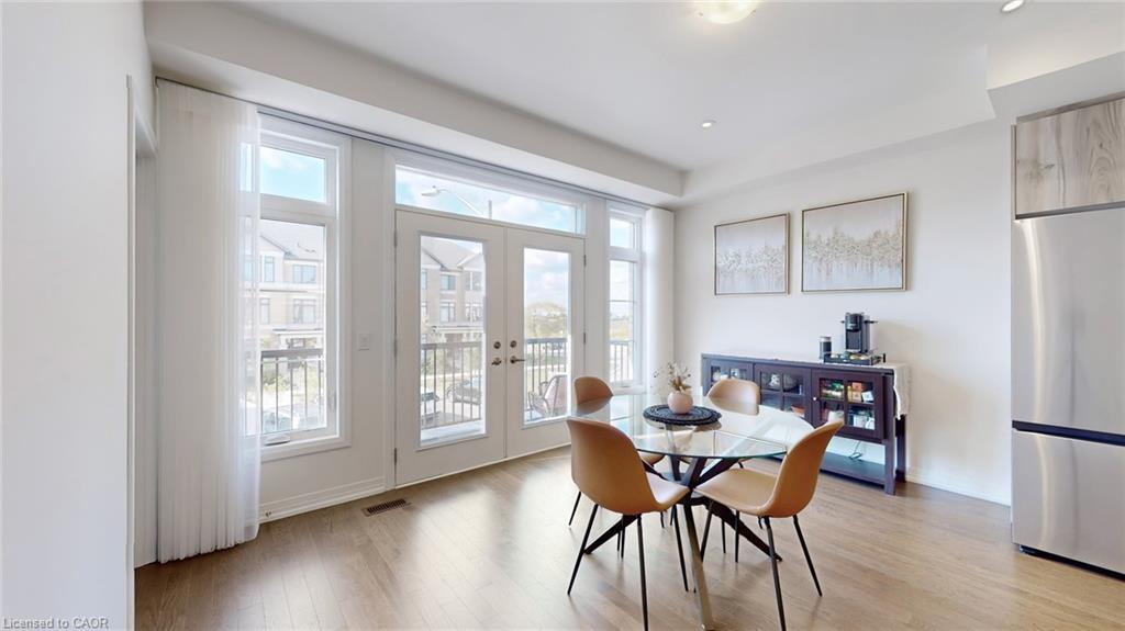 469 Provident Way, Mount Hope, ON - Indoor Photo Showing Other Room