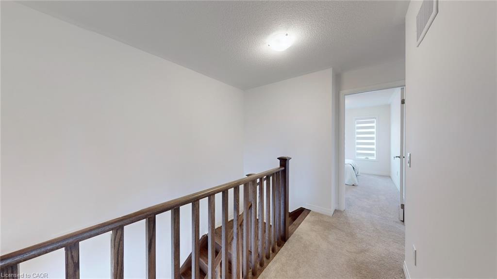 469 Provident Way, Mount Hope, ON - Indoor Photo Showing Other Room