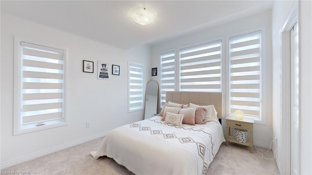 469 Provident Way, Mount Hope, ON - Indoor Photo Showing Bedroom
