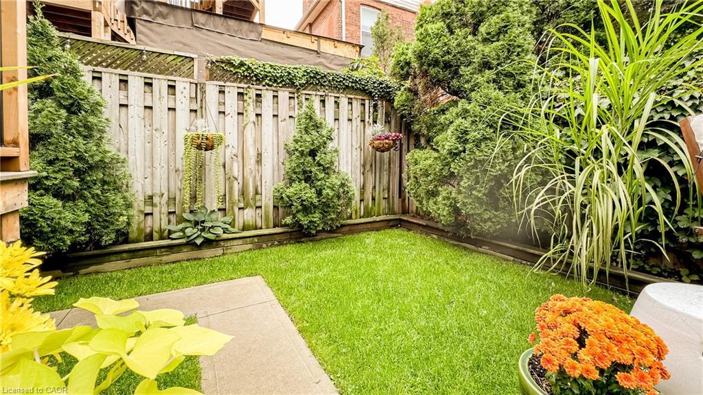 27 Steven Street, Hamilton, ON - Outdoor