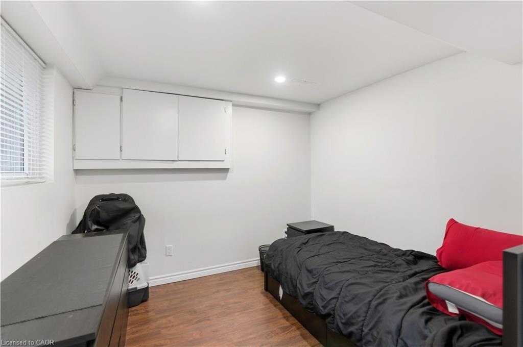 111 Britten Close, Hamilton, ON - Indoor