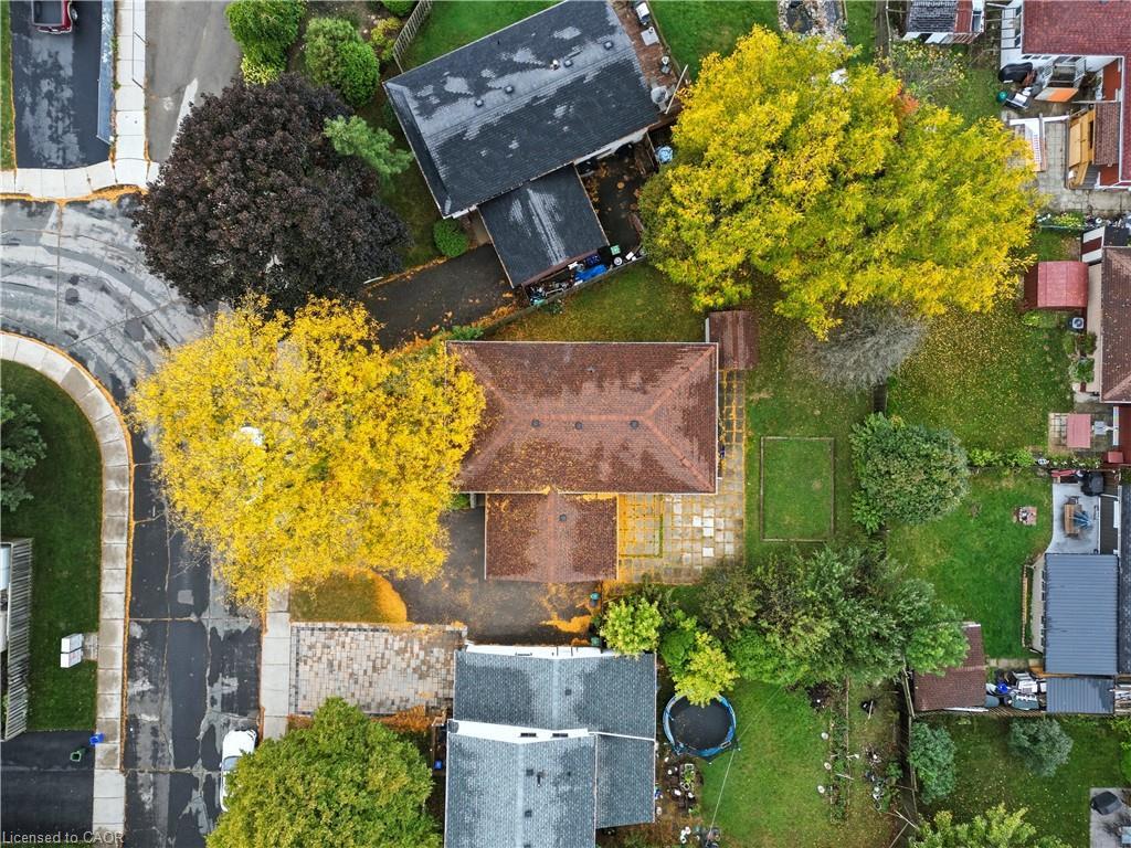 111 Britten Close, Hamilton, ON - Outdoor