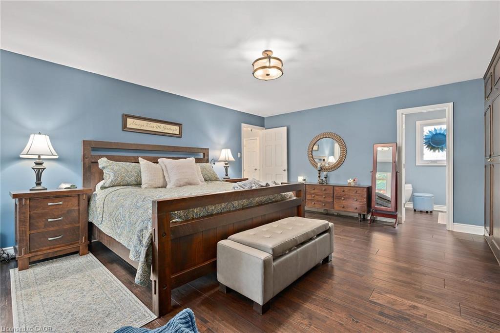 11646 Dublin Line, Halton Hills, ON - Indoor Photo Showing Bedroom