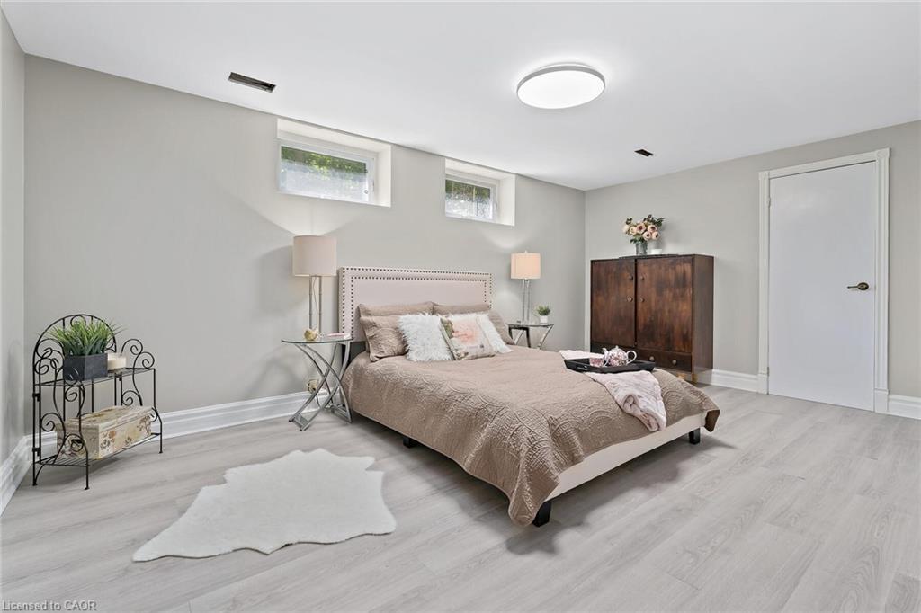 11646 Dublin Line, Halton Hills, ON - Indoor Photo Showing Bedroom