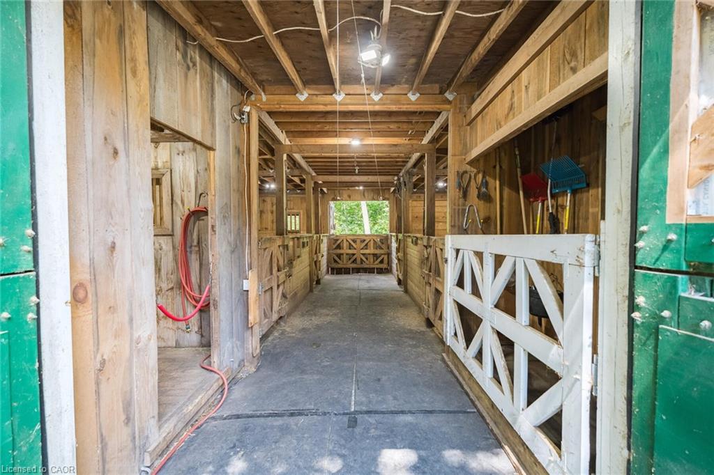 11646 Dublin Line, Halton Hills, ON - Indoor Photo Showing Other Room