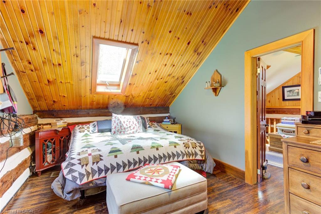 146 Field Street, West Grey, ON - Indoor Photo Showing Bedroom