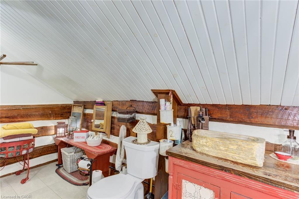 146 Field Street, West Grey, ON - Indoor Photo Showing Bathroom