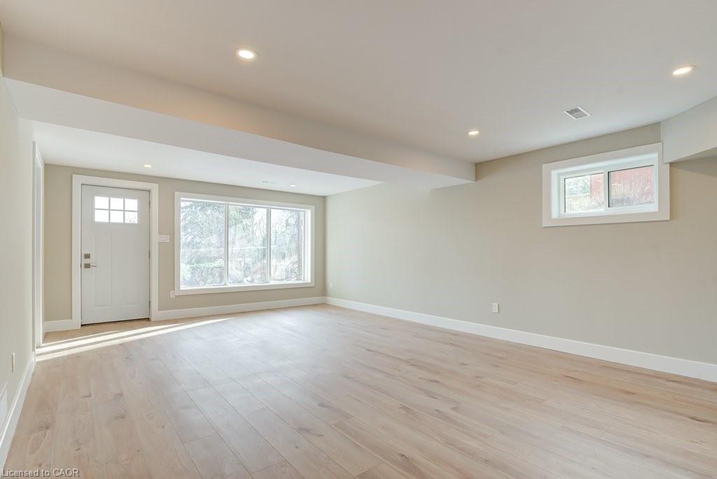 Lower-155 Doon Road, Kitchener, ON - Indoor