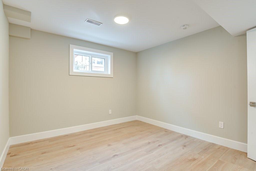 Lower-155 Doon Road, Kitchener, ON - Indoor Photo Showing Other Room