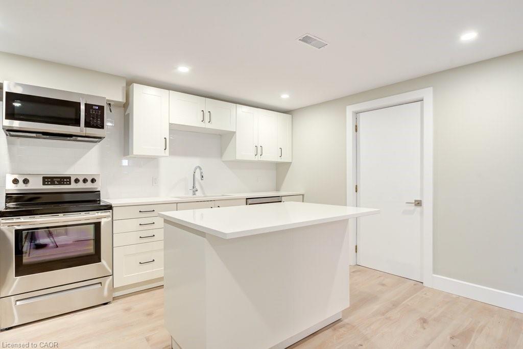 Lower-155 Doon Road, Kitchener, ON - Indoor Photo Showing Kitchen With Stainless Steel Kitchen