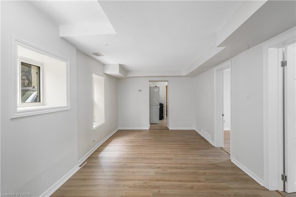 237 St. Julien Street, London, ON - Indoor Photo Showing Other Room