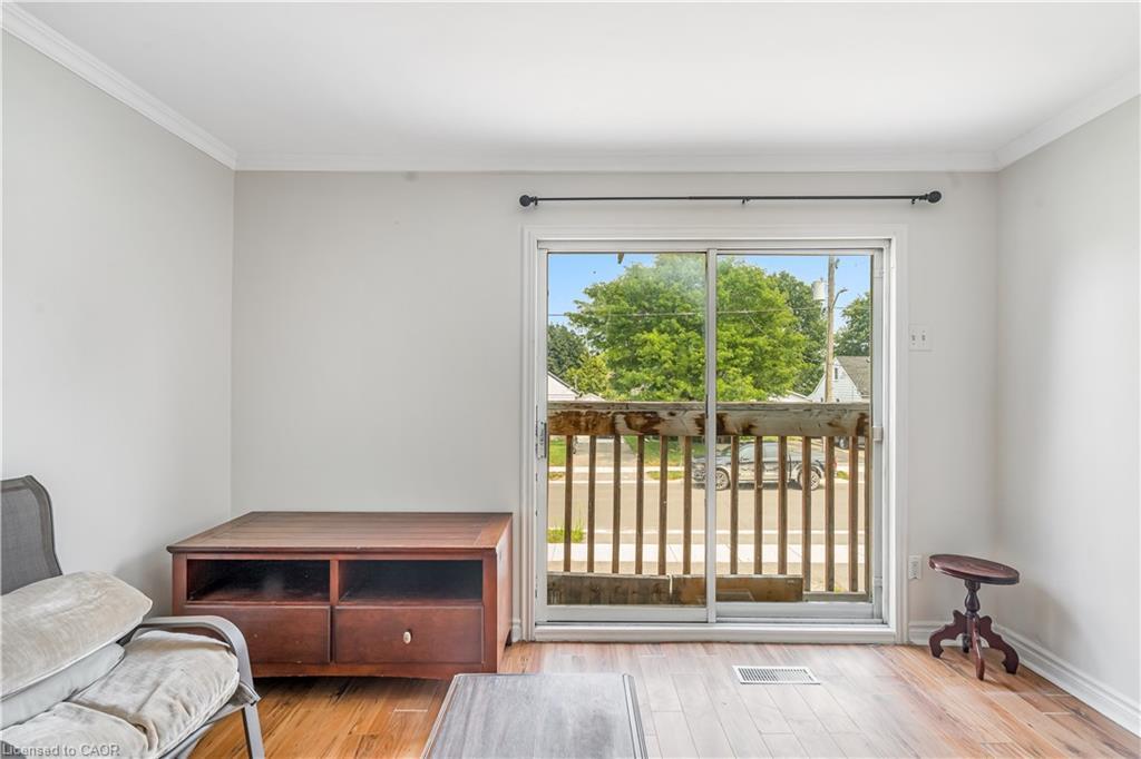 237 St. Julien Street, London, ON - Indoor