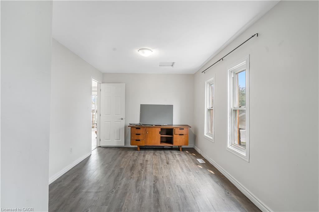 237 St. Julien Street, London, ON - Indoor