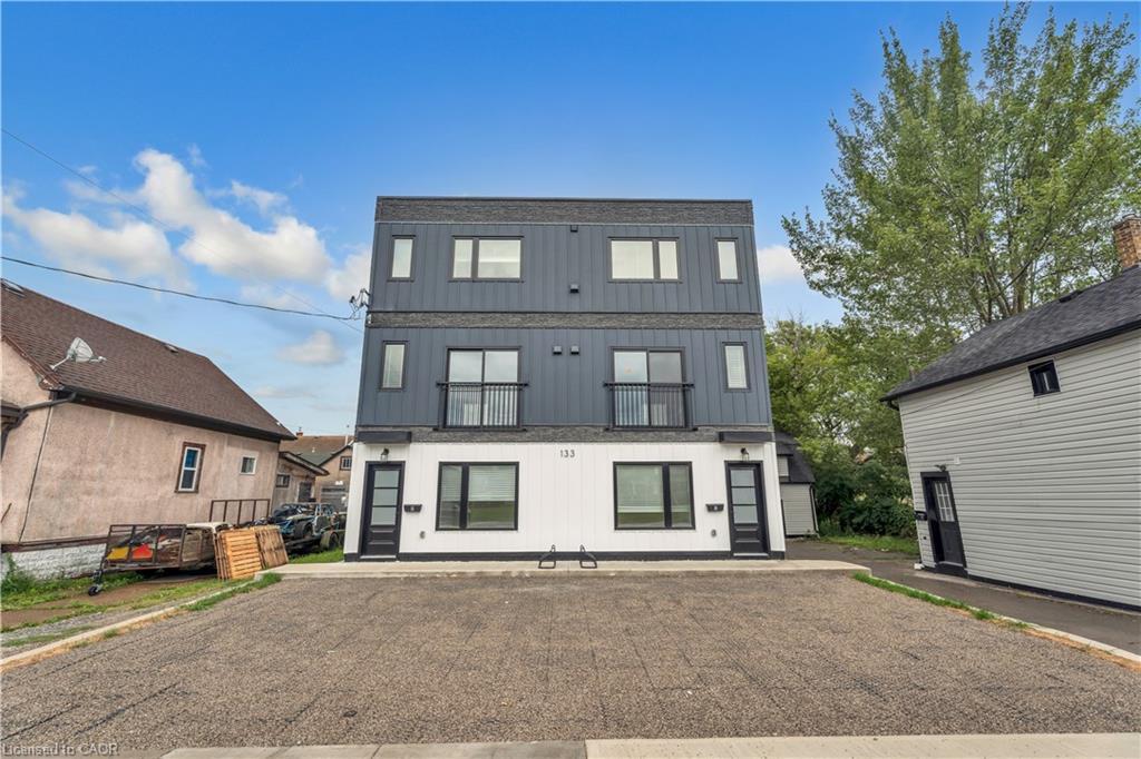 Unit A-133 Durham Street, Port Colborne, ON - Outdoor