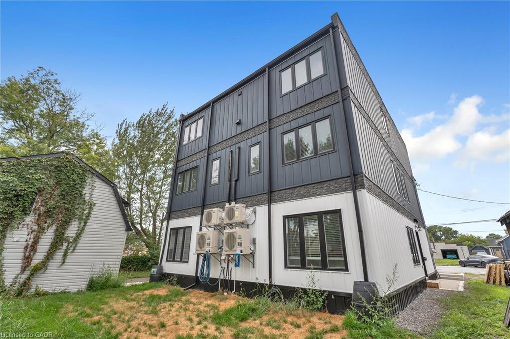 Unit A-133 Durham Street, Port Colborne, ON - Outdoor