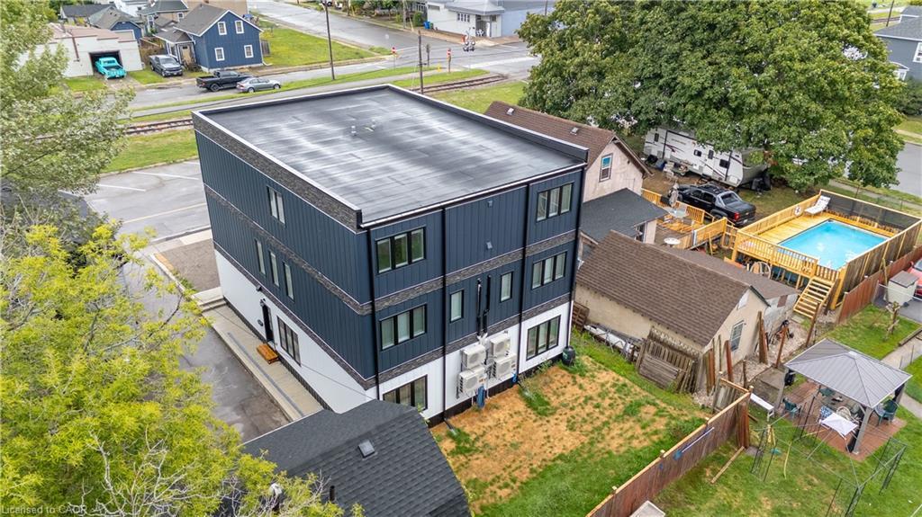 Unit A-133 Durham Street, Port Colborne, ON - Outdoor